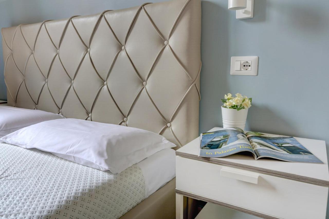 Bed and Breakfast Claudia House Roma Termini Экстерьер фото