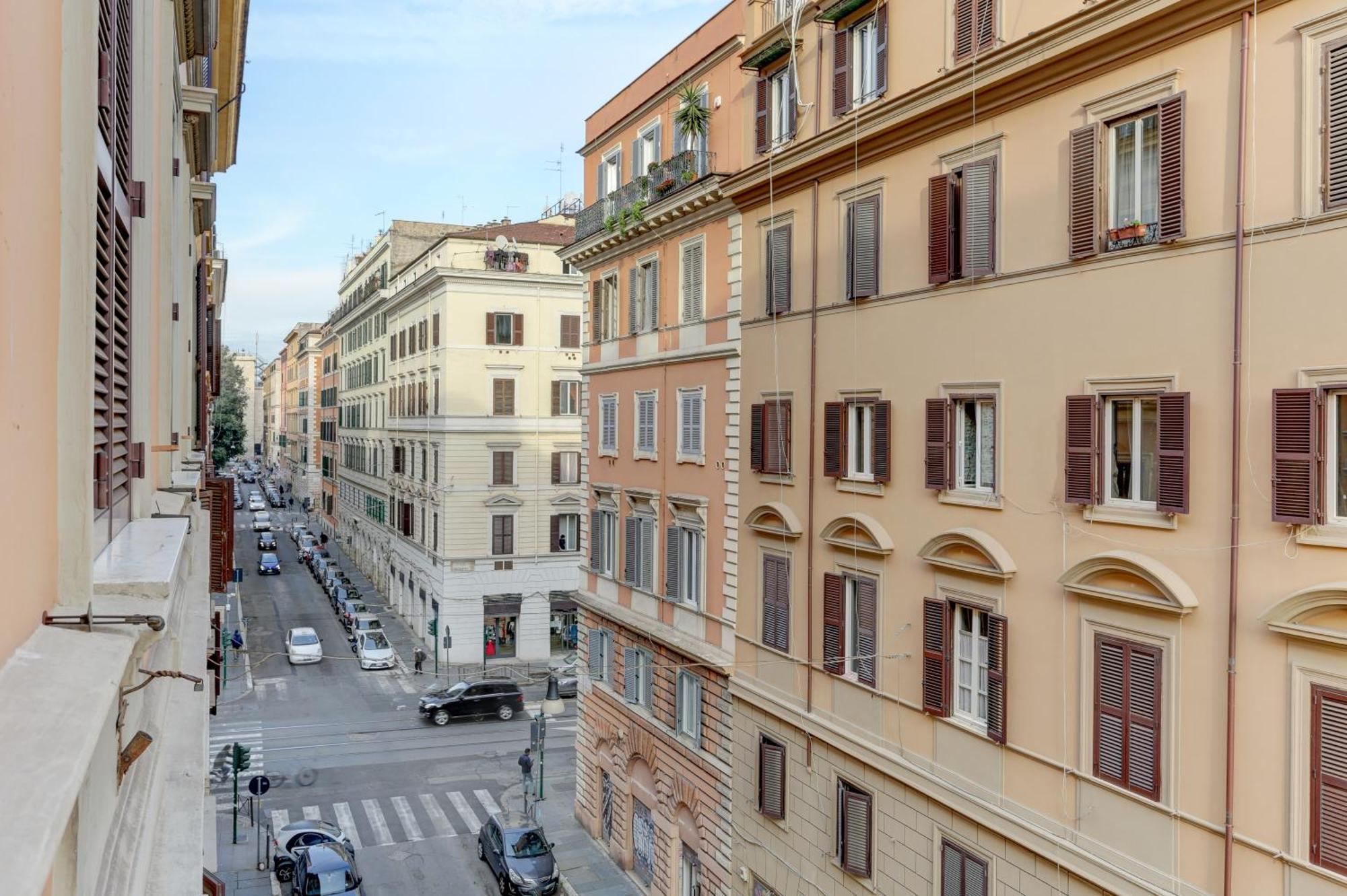 Bed and Breakfast Claudia House Roma Termini Экстерьер фото