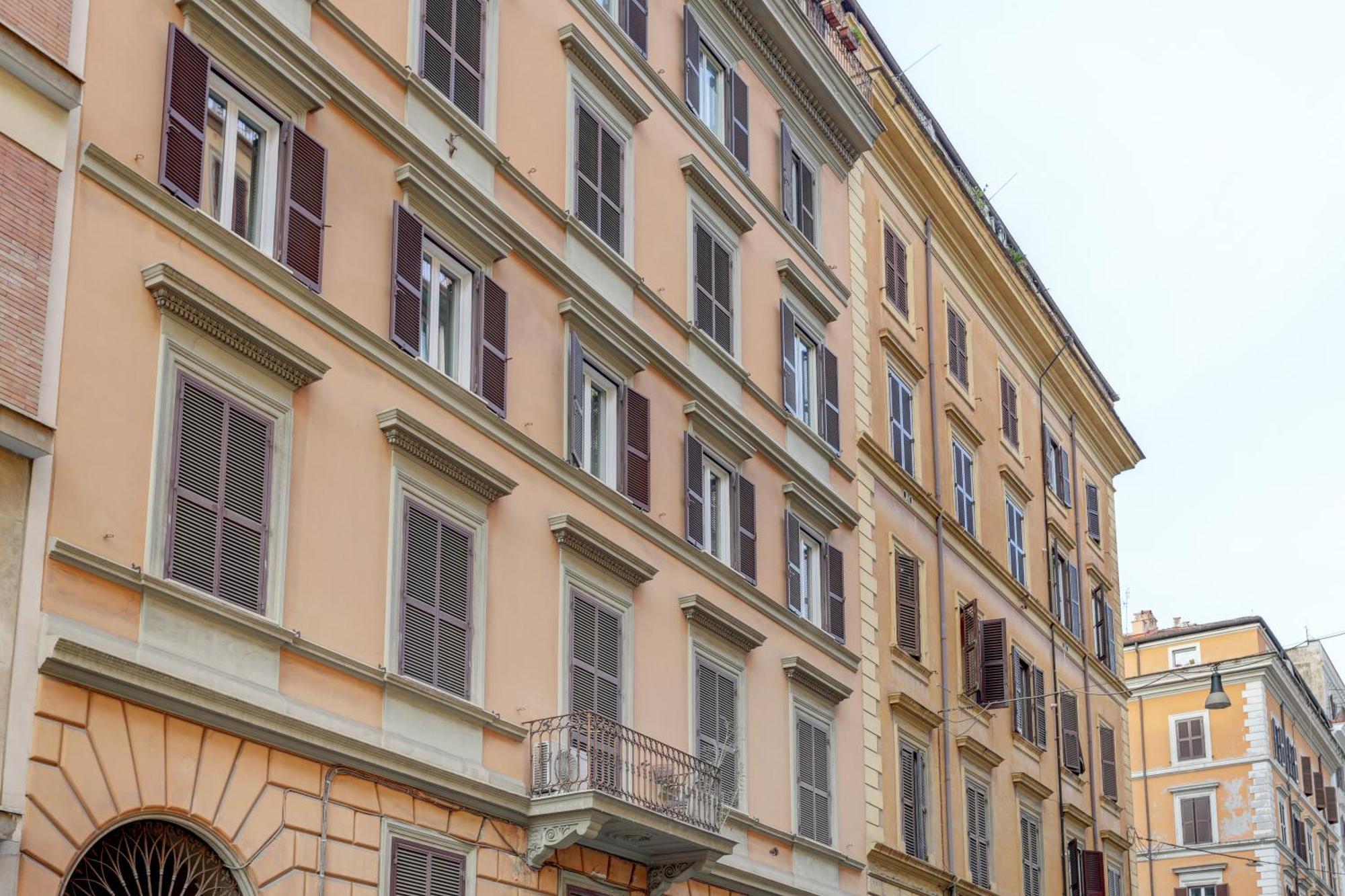 Bed and Breakfast Claudia House Roma Termini Экстерьер фото
