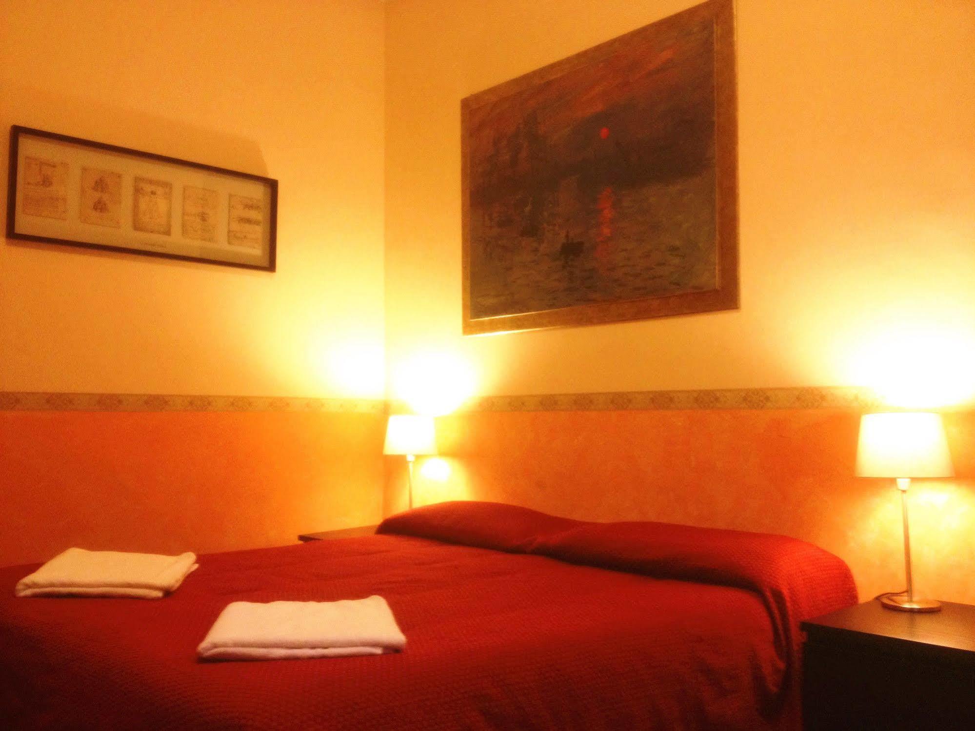Bed and Breakfast Claudia House Roma Termini Экстерьер фото